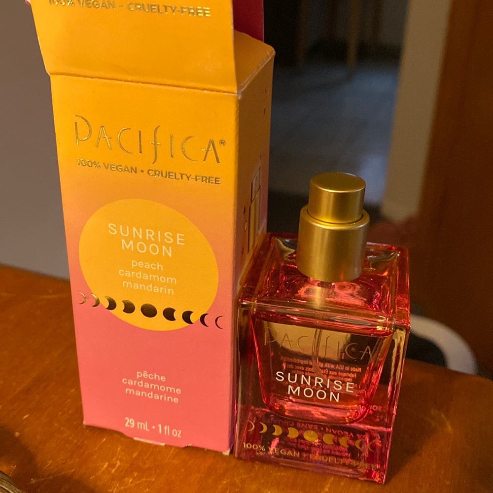 Pacifica sunrise moon fragrance